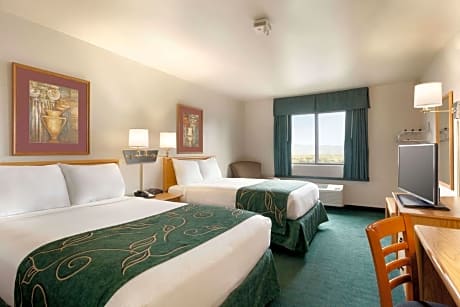 Deluxe Double Room - Mobility Access/Non-Smoking