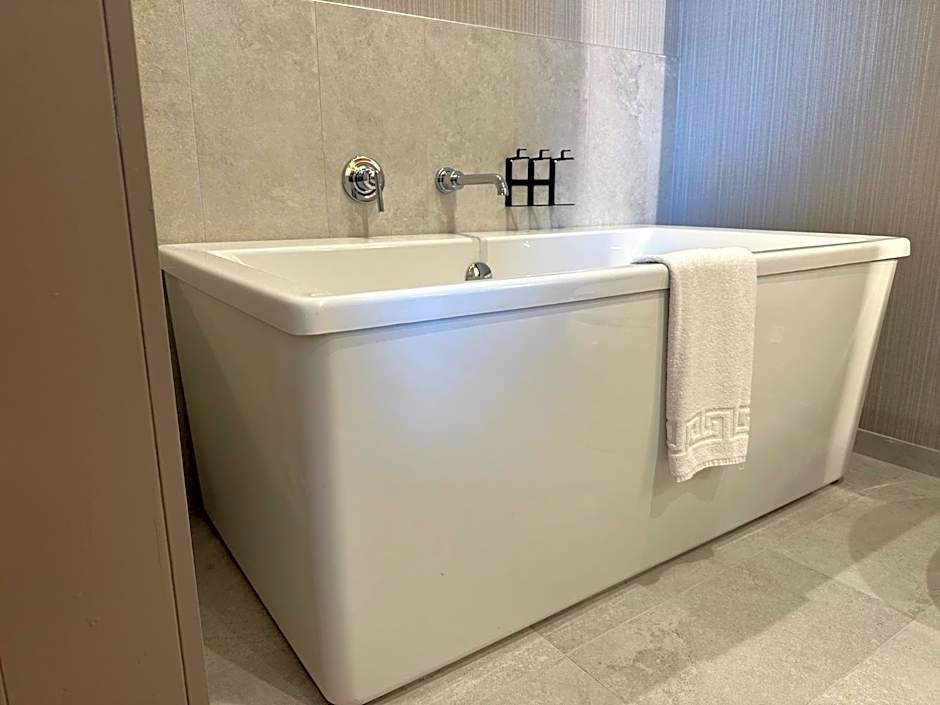 Hotel Indigo Baton Rouge Downtown By IHG