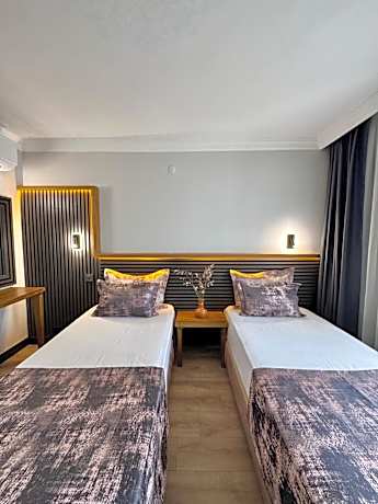 Standard Room with Garden View