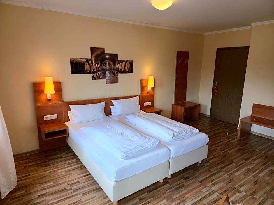 Hotel-Restaurant Zum Kirschbaum