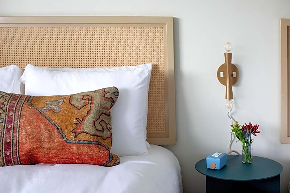 The Starlight Motor Inn