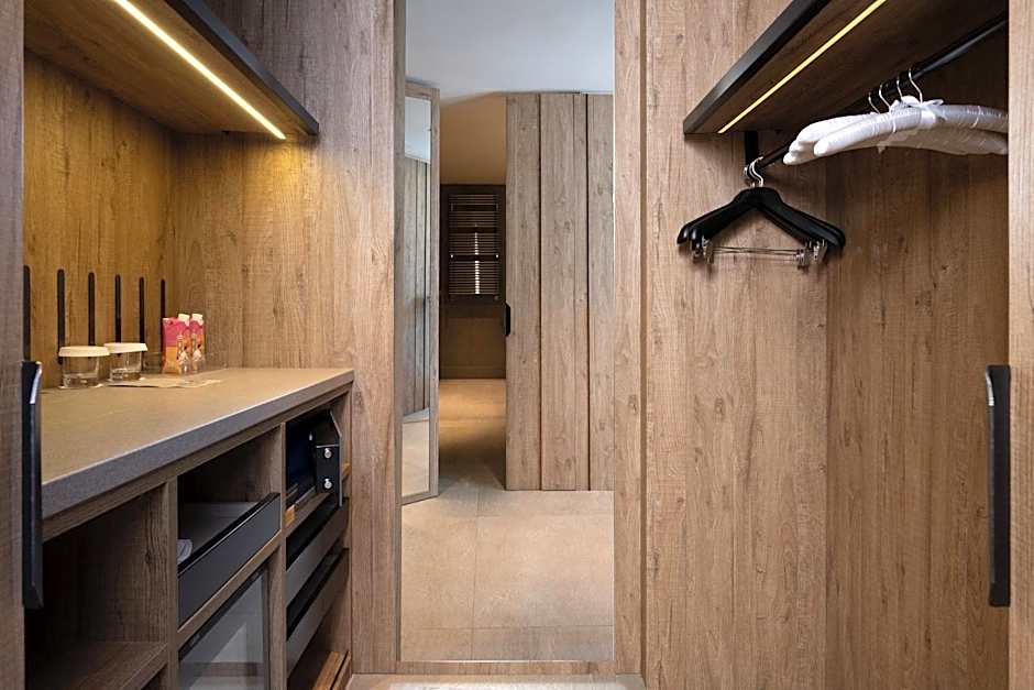 Grand Hotel Courmayeur Mont Blanc, by R Collection Hotels