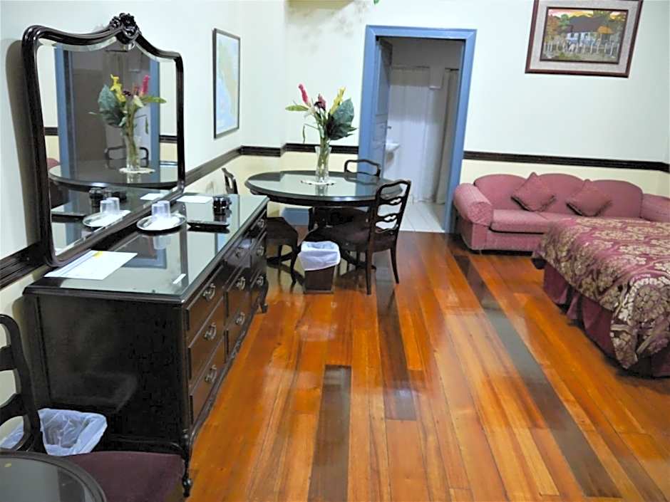 Hotel Santo Tomás