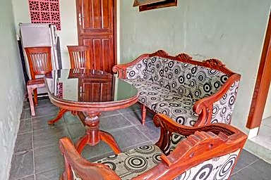 OYO 90729 Sekar Guest House Jember