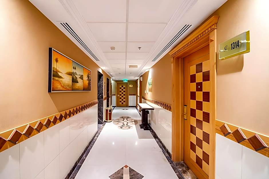 Crystal Plaza Hotel
