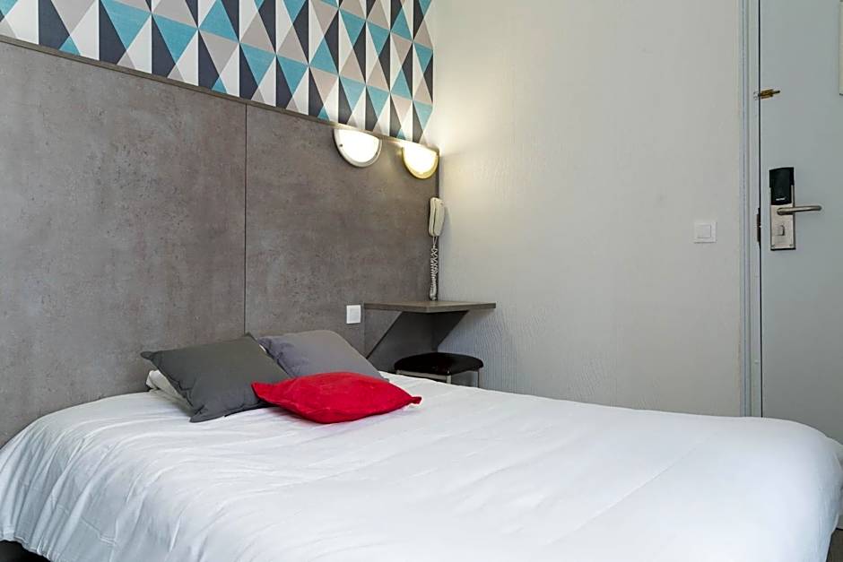 Panam Hotel GAMBETTA- Place Gambetta-Mairie du 20 emme