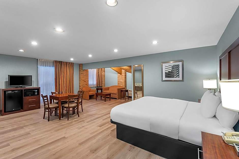 Quality Inn Waverly