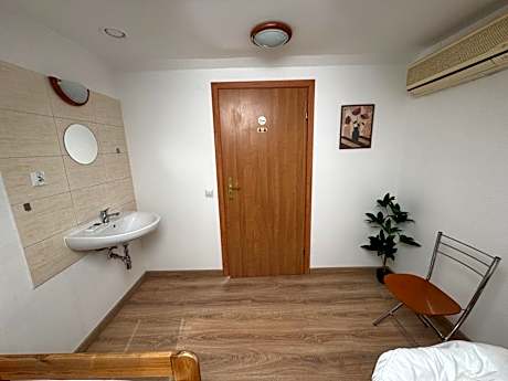Twin Room with Shared Bathroom