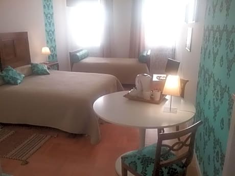Triple Room with Private External Bathroom
