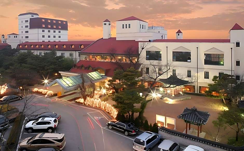 Onyang Hot Spring Hotel