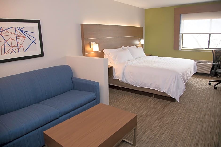 Holiday Inn Express & Suites Colorado Springs North, an IHG Hotel