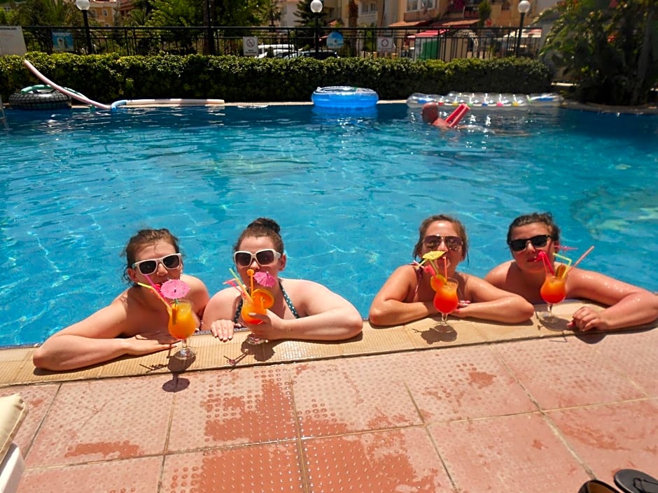 Aegean Princess Apartments And Studio