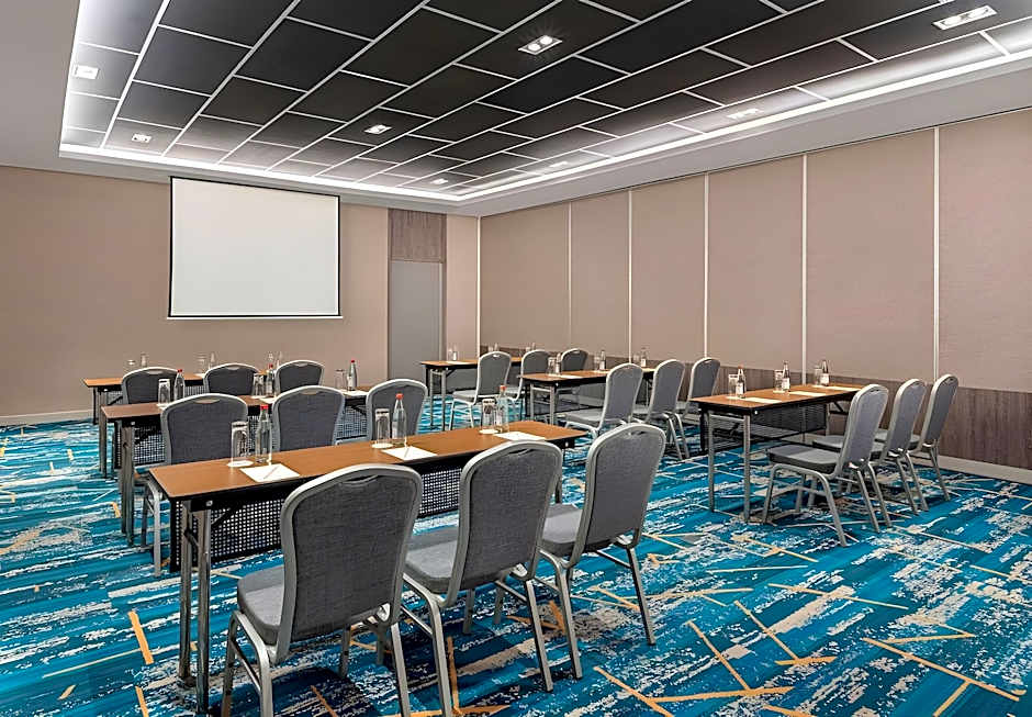 Park Inn By Radisson Bacolod