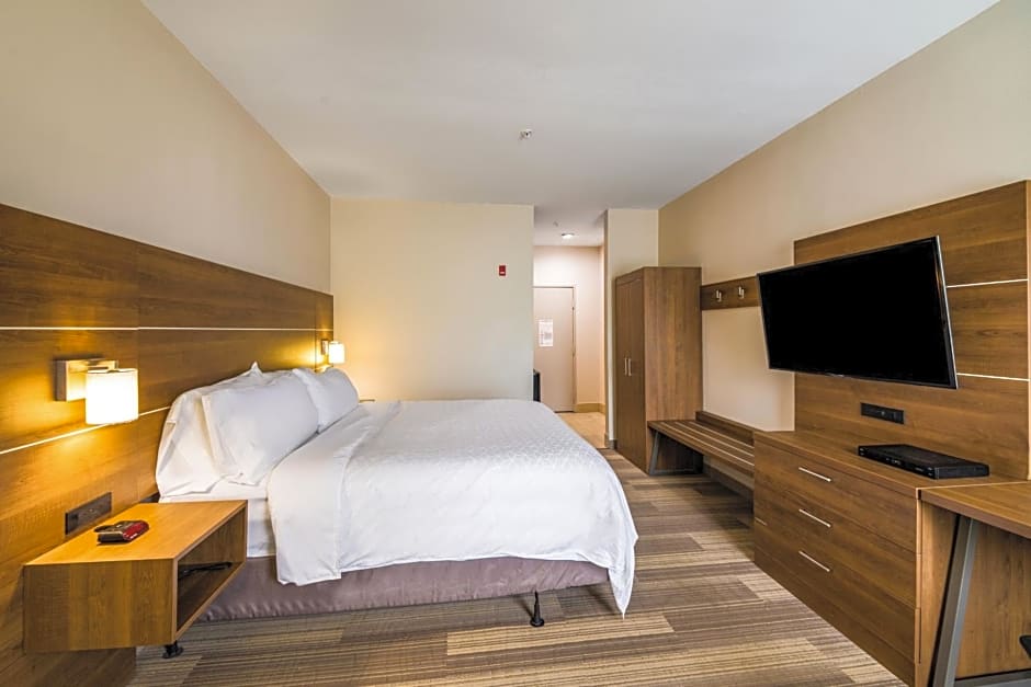 Holiday Inn Express Hotel & Suites Columbus, an IHG Hotel