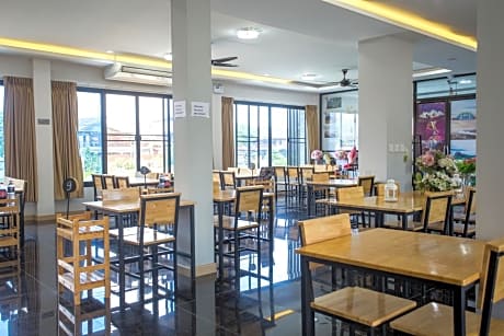 Wixky hotel (SHA Extra Plus)