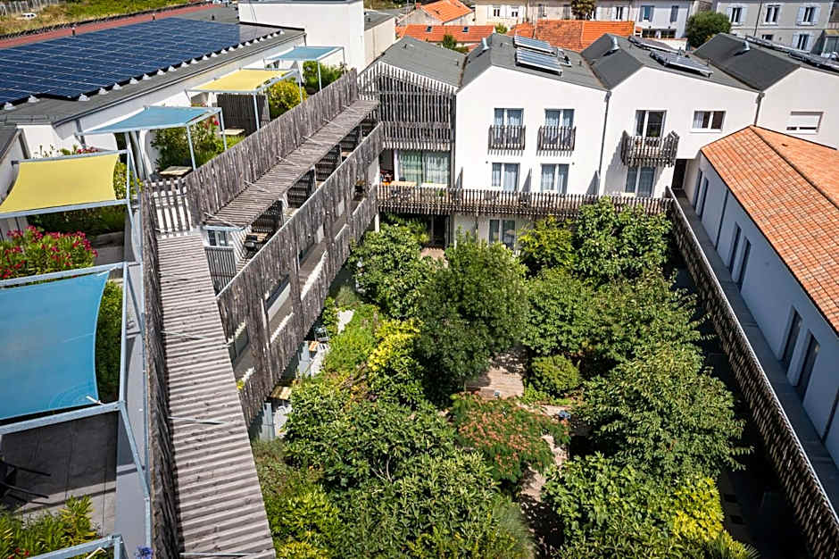 ATHOME RESIDENCE ET SPA