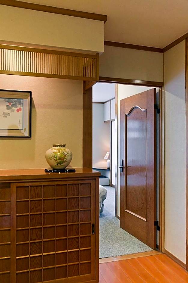 Onsen Hotel Nakahara Bessou Nonsmoking, Earthquake retrofit
