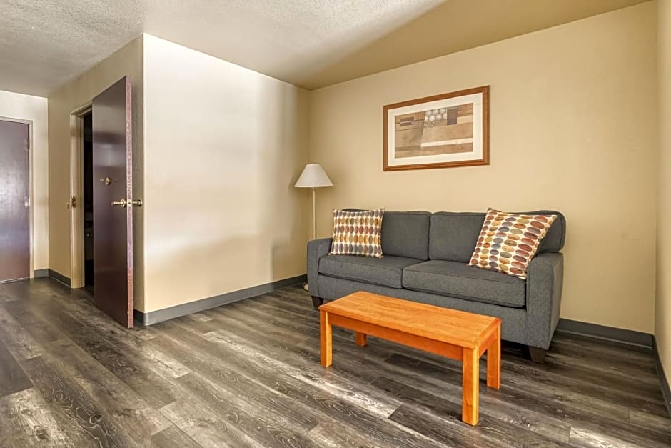 Nature Inn & Suites