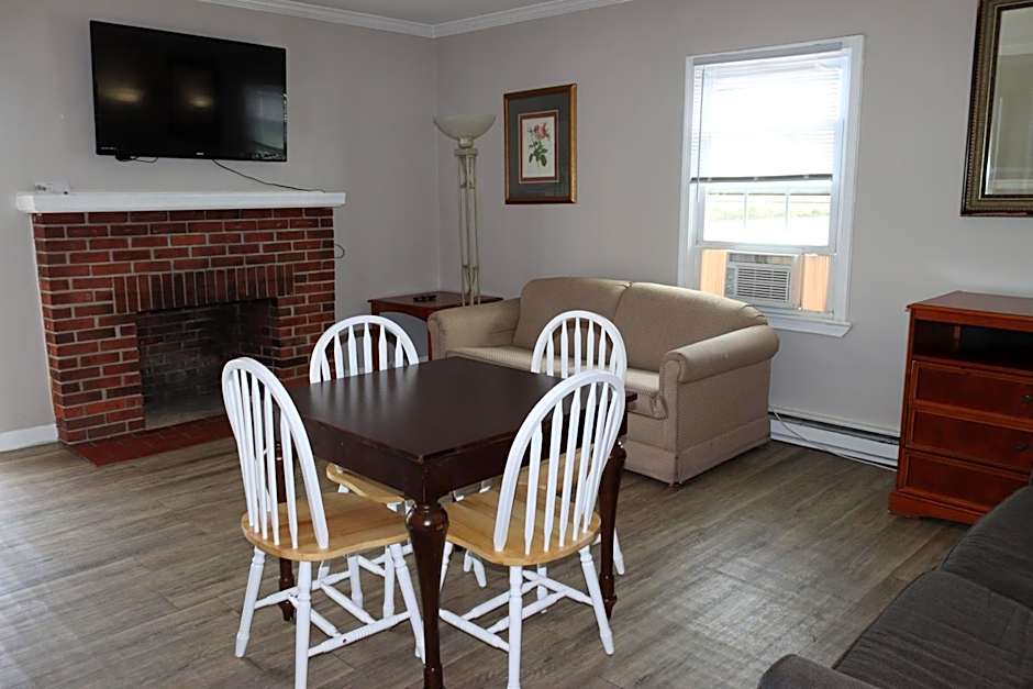 The Burgundy Inn Hotel and Apartments
