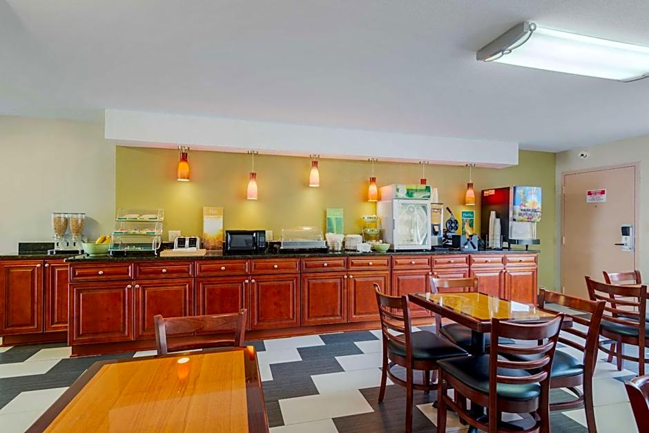 Quality Inn Acworth North