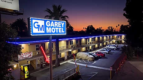 GAREY MOTEL
