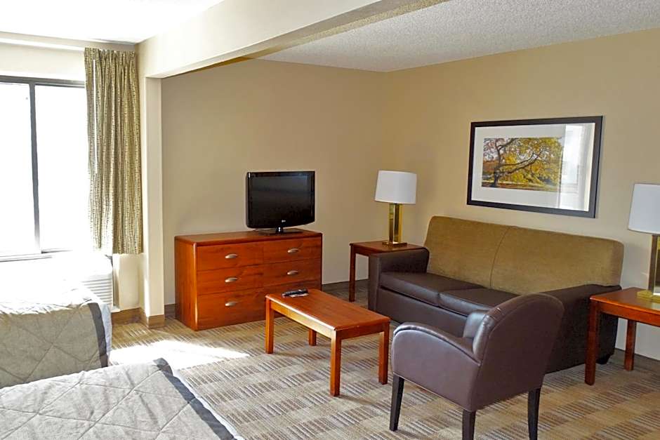 Extended Stay America Suites - Tulsa - Midtown