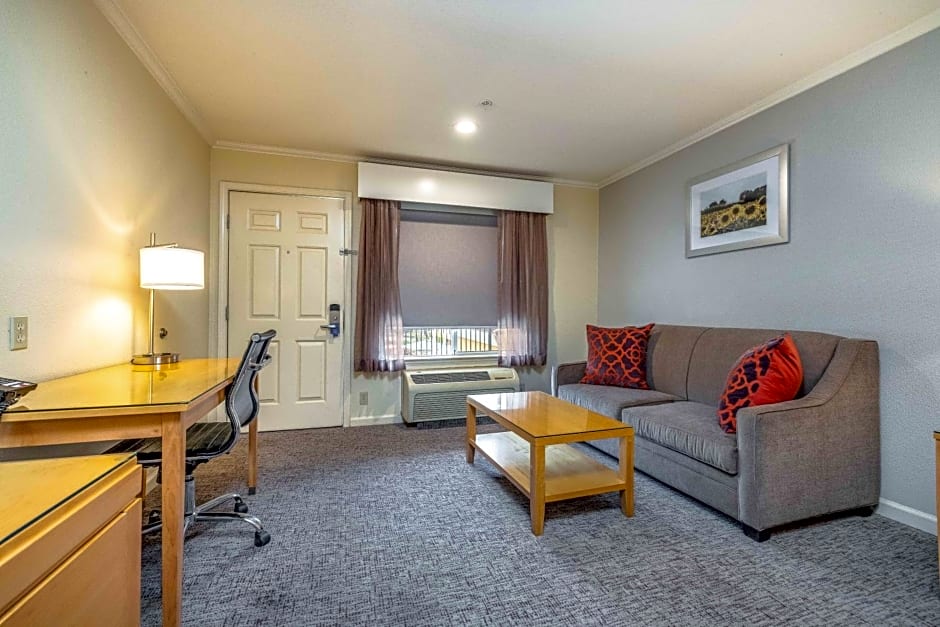 Best Western Plus Inn Dixon