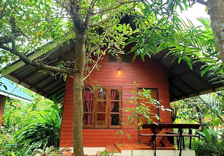 Baan Suan Phidchamika