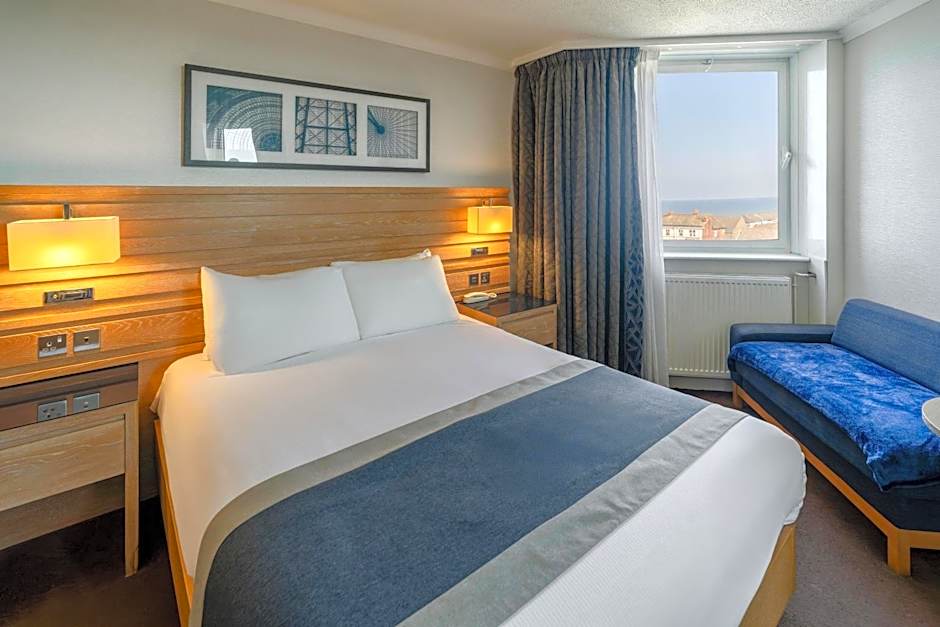 Photo 1 of 6 of Executive, Sea View