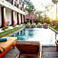 seno guesthouse and cafe