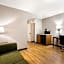 Red Roof Inn & Suites Knoxville East
