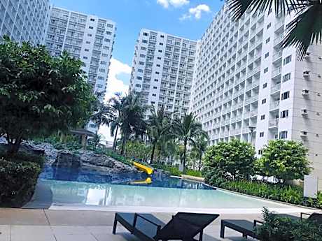 Shore Residence Staycation unit at Mall of Asia