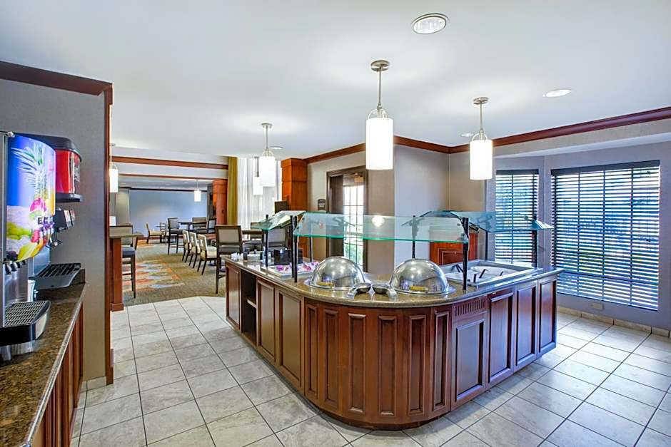 Staybridge Suites Louisville - East By IHG