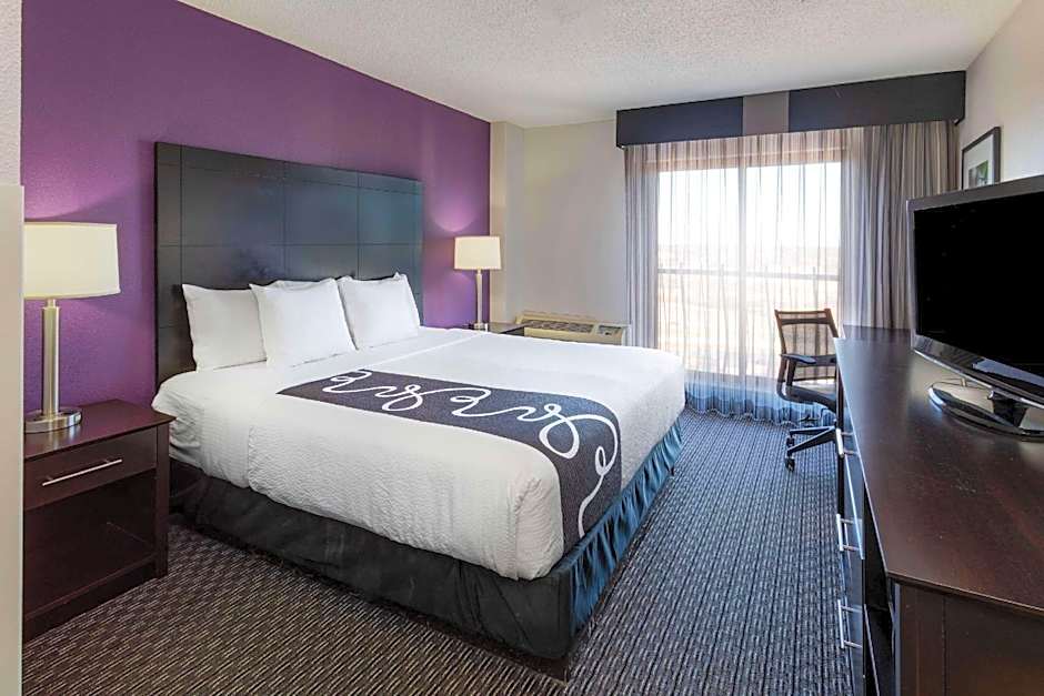 Bloom Hotel