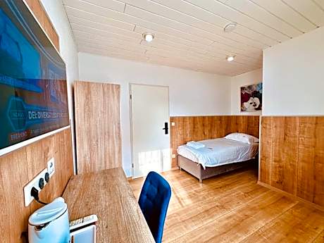 Standard Single Room with Shower