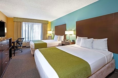 Queen Room with Two Queen Beds - Hearing Impaired Access/Non-Smoking