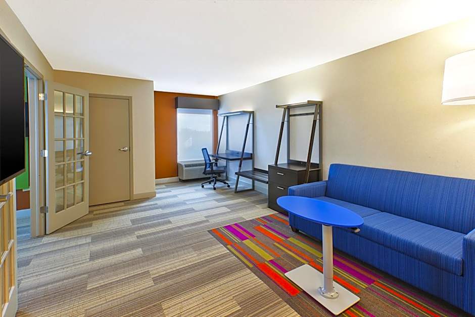 Holiday Inn Express & Suites Chicago-Midway Airport By IHG