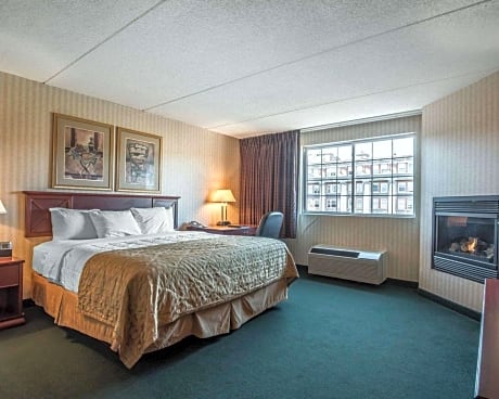 Business King Room - Accessible/Non-Smoking