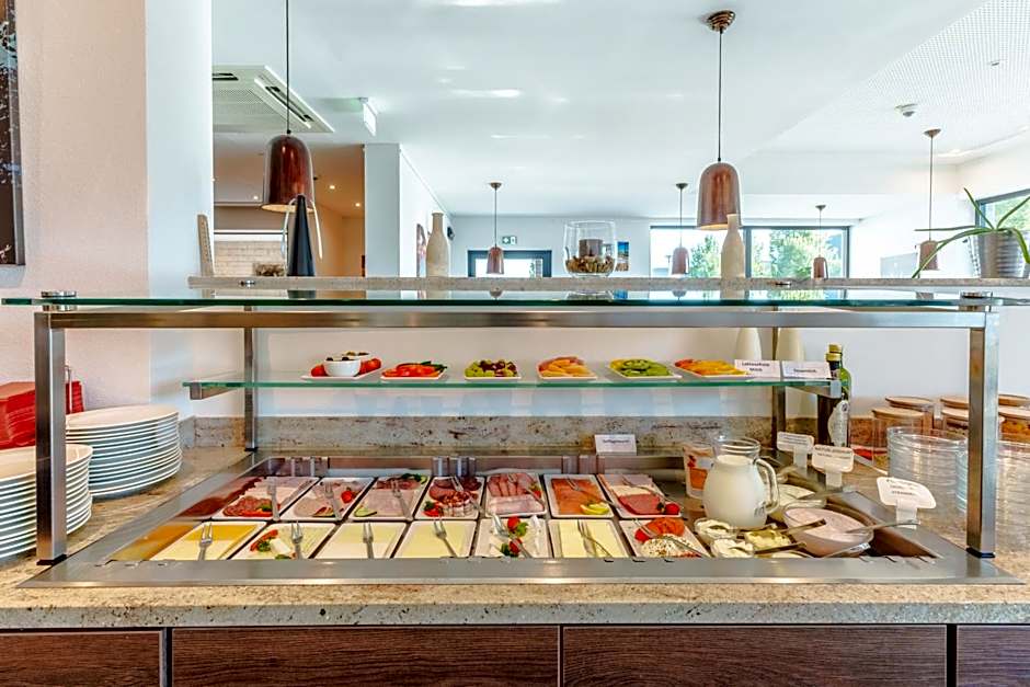 Hotel Duda Langenbruck an der A9 zwischen Ingolstadt und München, ideal für Stopover, Geschäftsreisen und Monteure