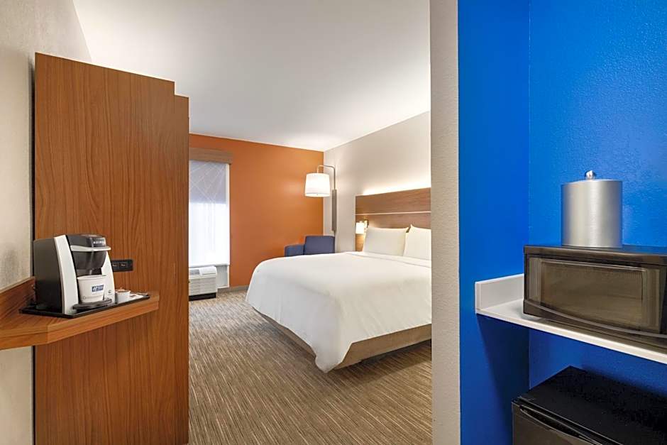 Holiday Inn Express Hotel & Suites Auburn - University Area By IHG