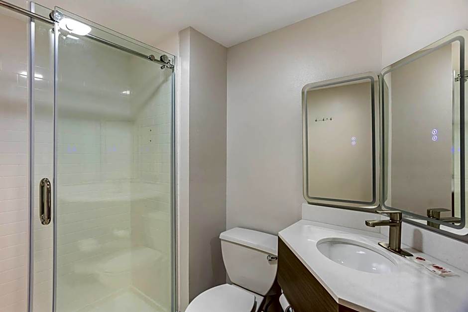 Comfort Inn & Suites Harrisburg-Hershey North