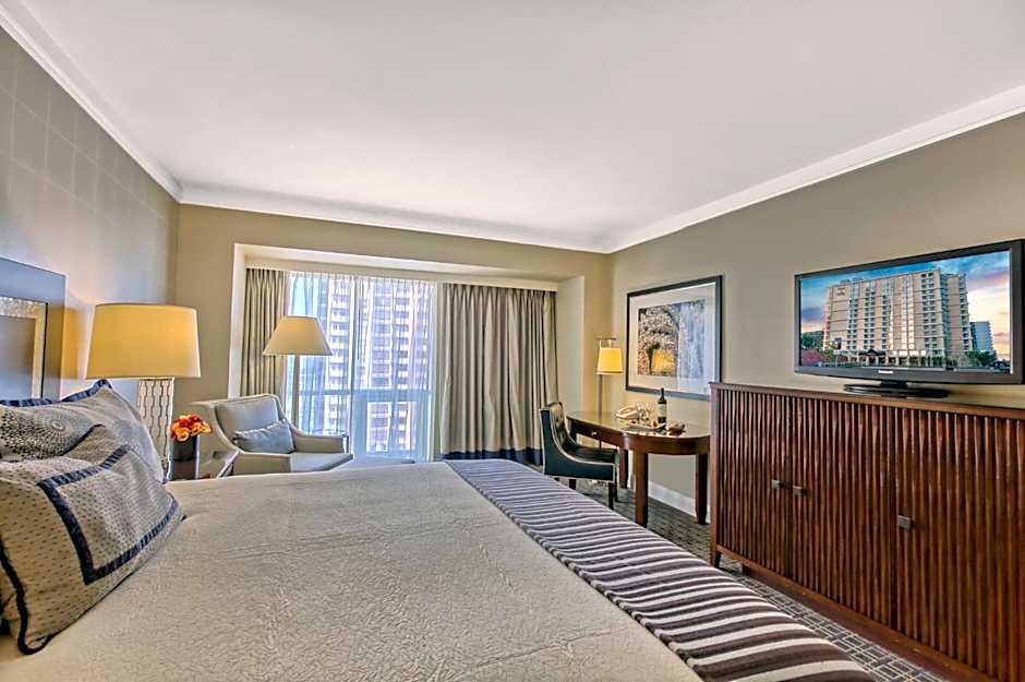 Omni Los Angeles Hotel At California Plaza