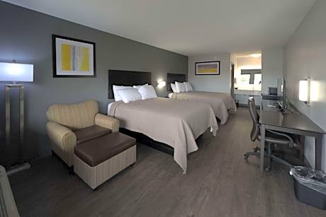 Queen with 2 Queen Beds - Non-Smoking