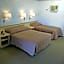 Cairns Motor Inn