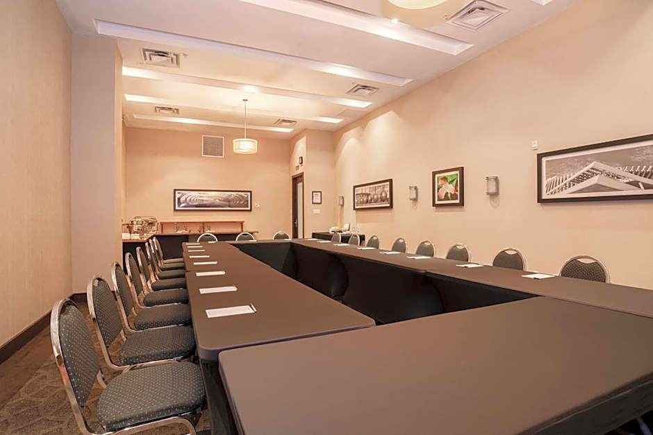 Sandman Hotel Winnipeg Airport