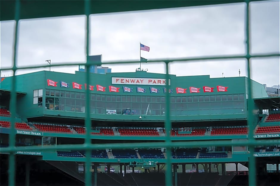 Courtyard by Marriott Boston Copley Square