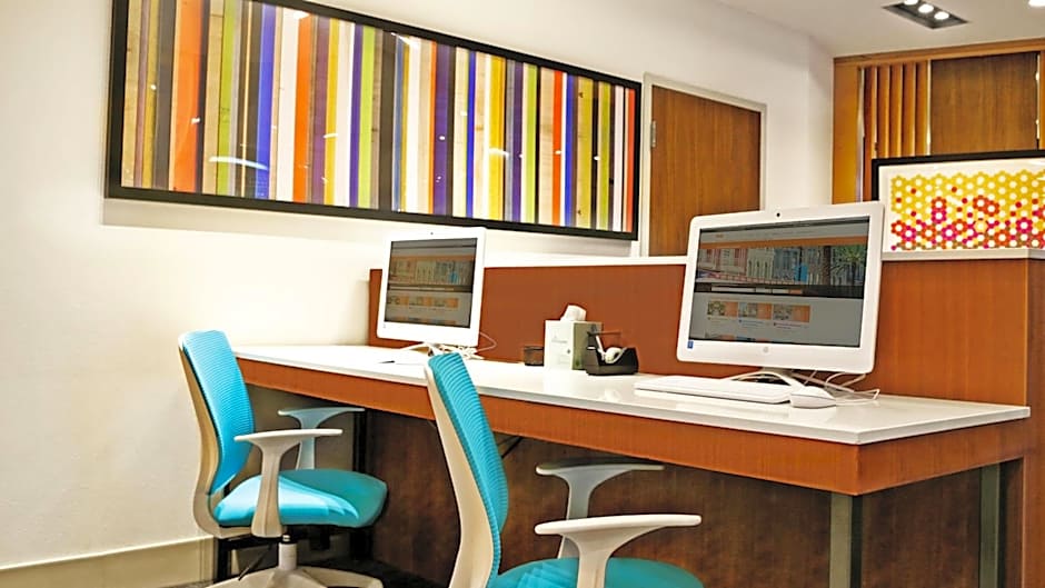 Holiday Inn Express & Suites Chalmette - New Orleans S By IHG