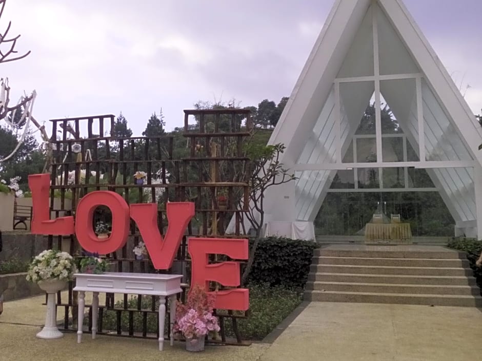 Green Forest Resort & Wedding Bandung