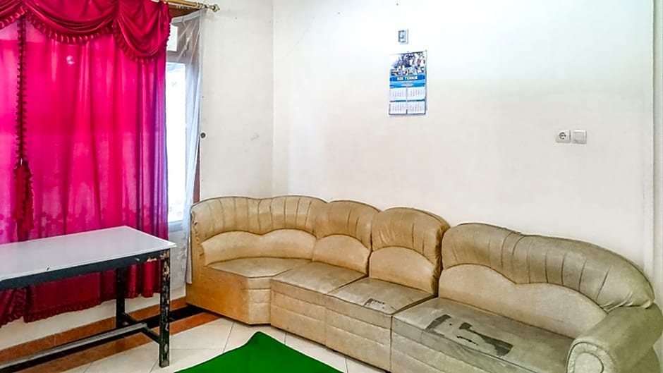 Villa Al Barokah Syariah Family Mitra RedDoorz near Sarangan Lake