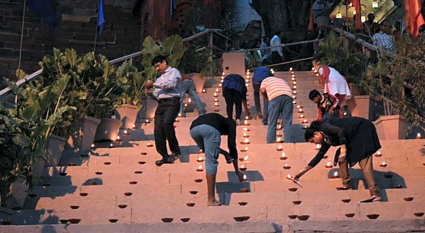 A Palace on River Rashmi Guest House